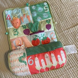 Skip Hop Farm Stand Tummy Time Activity Play Mat EUC